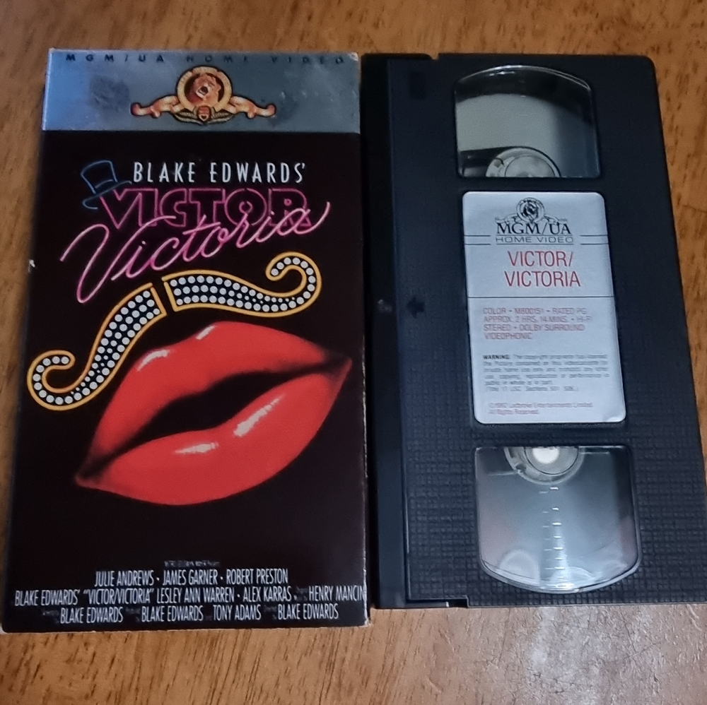 Victor Victoria Vintage 1982 VHS Movie